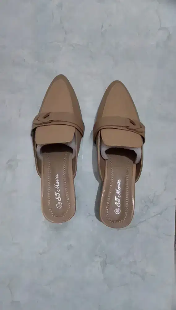 Sendal St.Moritz size 40 like new