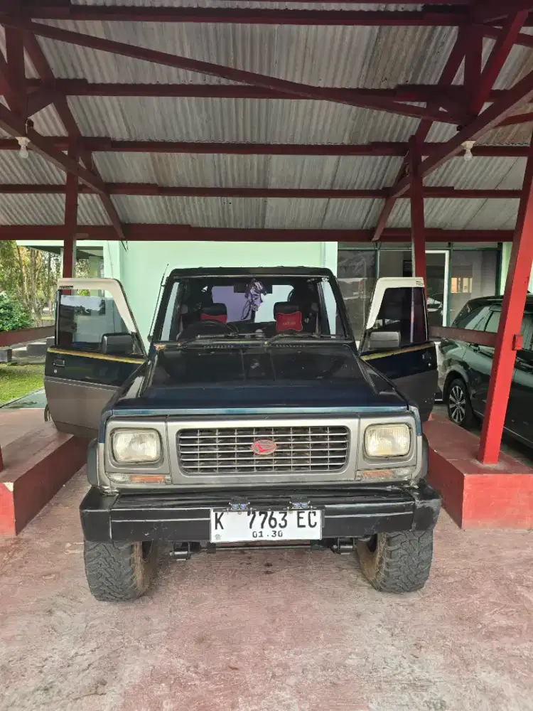 Daihatsu Feroza 1995