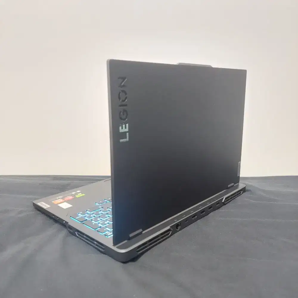 Laptop Lenovo Legion Pro 5 R7 7745HX RTX4060 32GB 1TBSSD W11+OHS