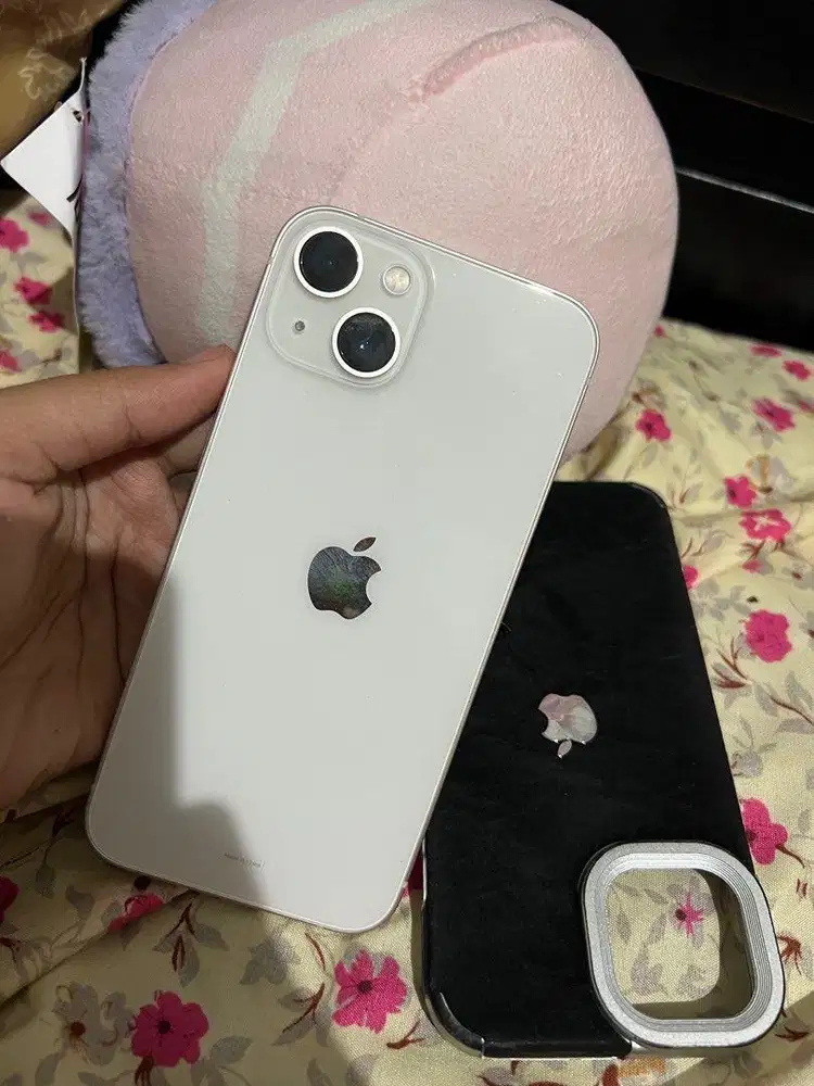 iPhone 13 128 Gb Putih iBox garansi sampai bulan 03/2026