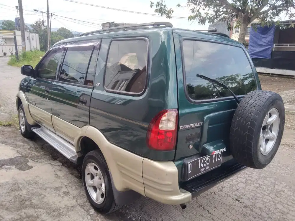 Chevrolet Tavera 2002 Bensin