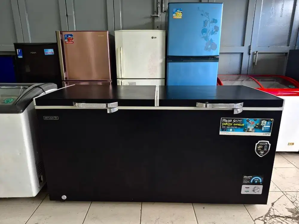 Murah freezer artugo 600liter hitam