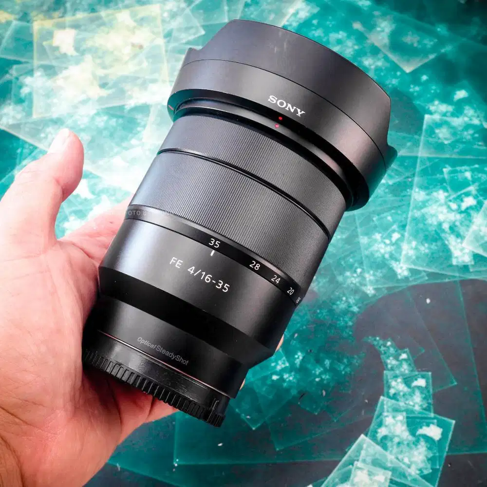 Sony FE 16-35mm F4 ZA OSS Vario-Tessar. Fullset Mulus.
