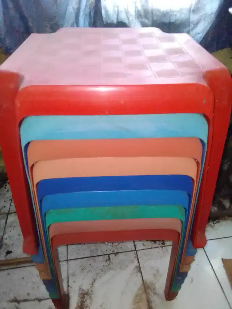 Dijual meja nya buat belajar bisa buat santai sambil ngopi bisa