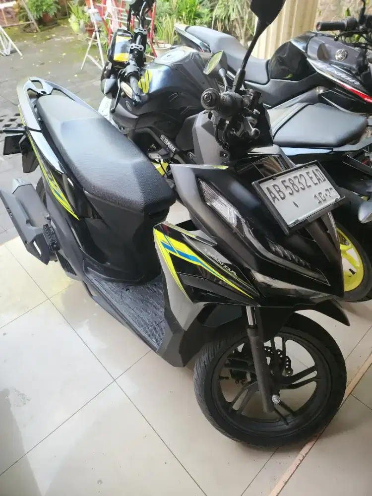 Vario 125 k2v hitam stiker hijau 2025 gbm