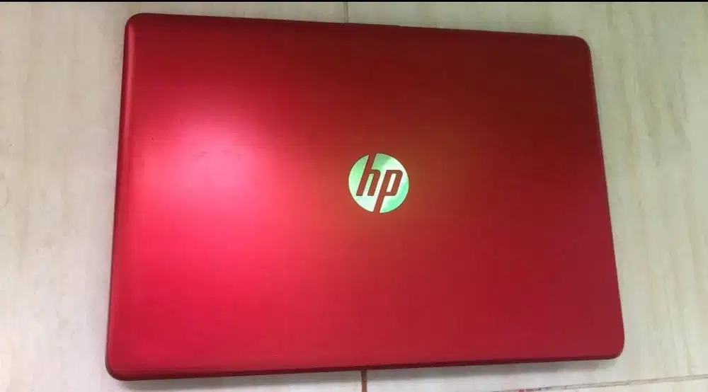 LAPTOP MERK HP RED