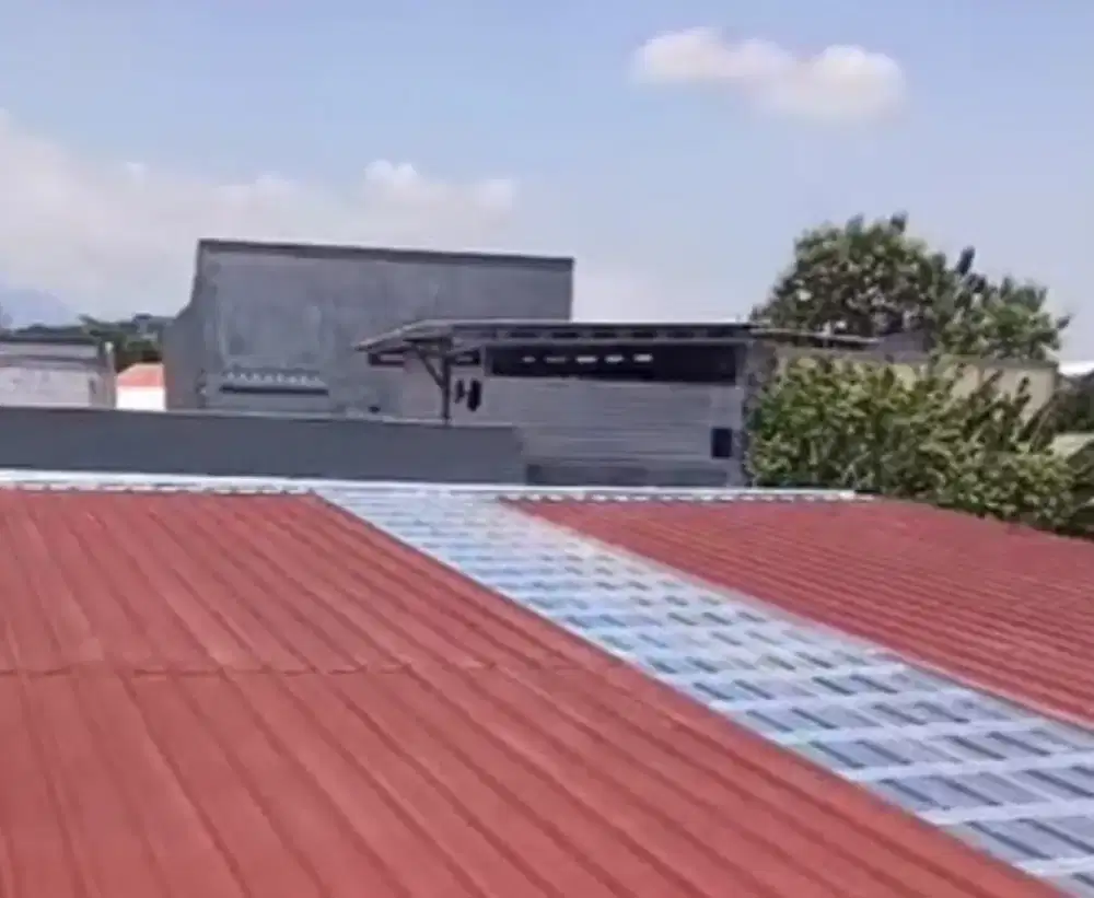 Tukang atap rmh yg bocor.dan lain2