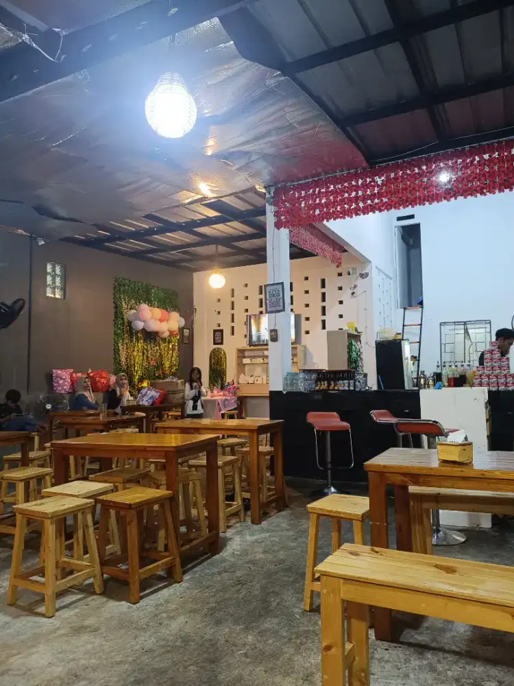 Lowongan helper kitchen cafe luv indo
