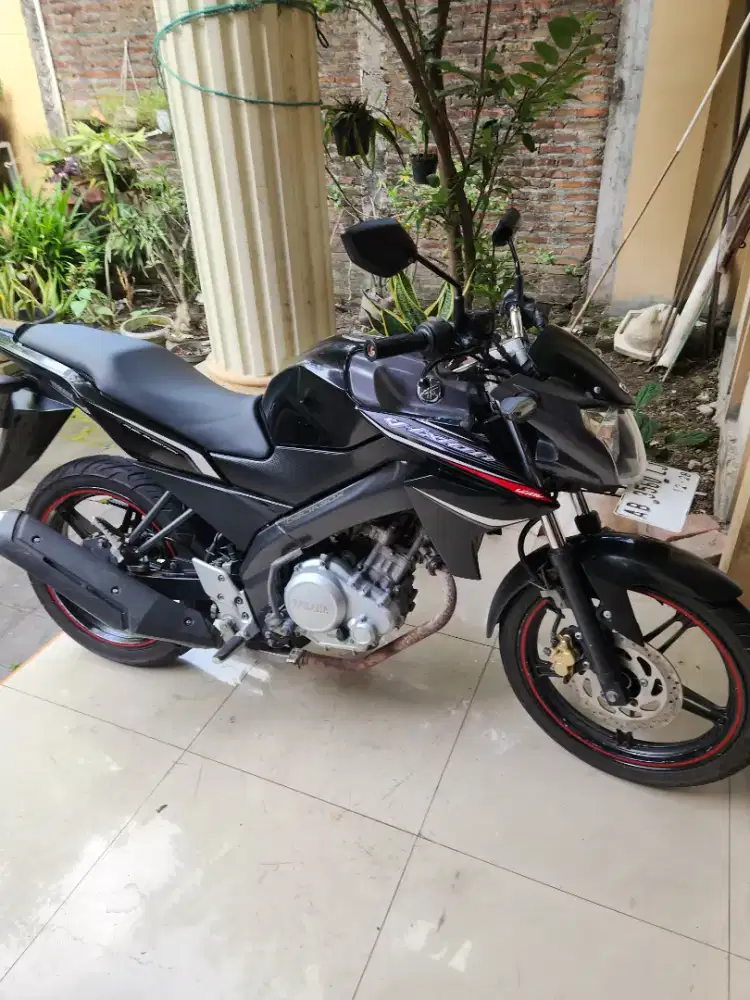 Vixion Nvl lighning hitam 2013 gbm