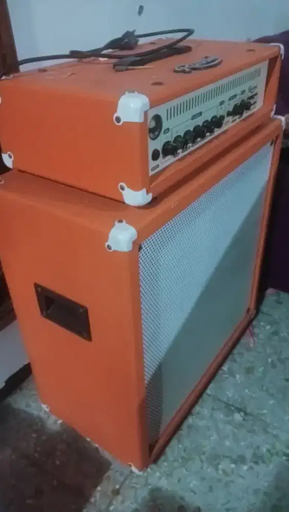 Ampli Bass Russel storm 100 Head kabinet