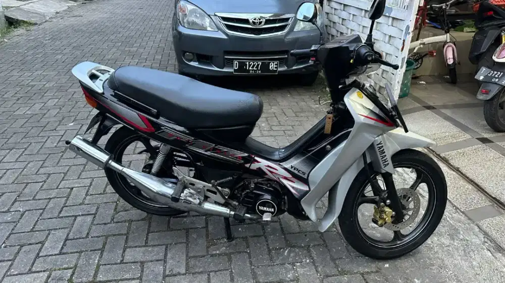 Yamaha f1zr 2002 cimahi