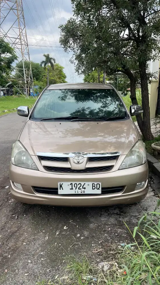 Kijang Innova V Matic