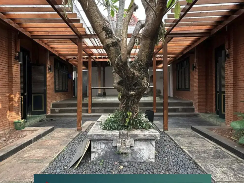 Hitung Tanah dibawah pasar rumah senayan bintaro per m hanya 11 jt Cocok untuk kantor