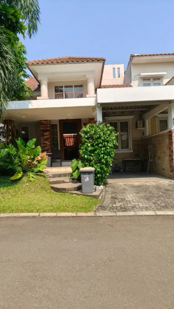 Jual rumah depan taman siap huni 1,7 M nego. CitraGran Cibubur.
