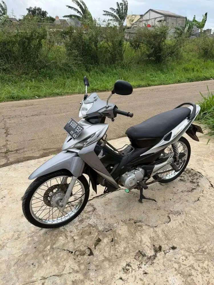 Revo absolut 2007 lancip kecil