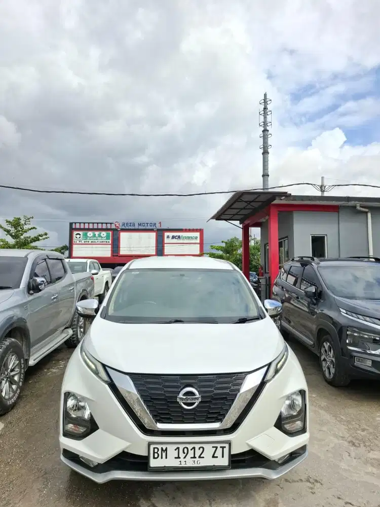 Livina 2019 VL matic. Km 109rb