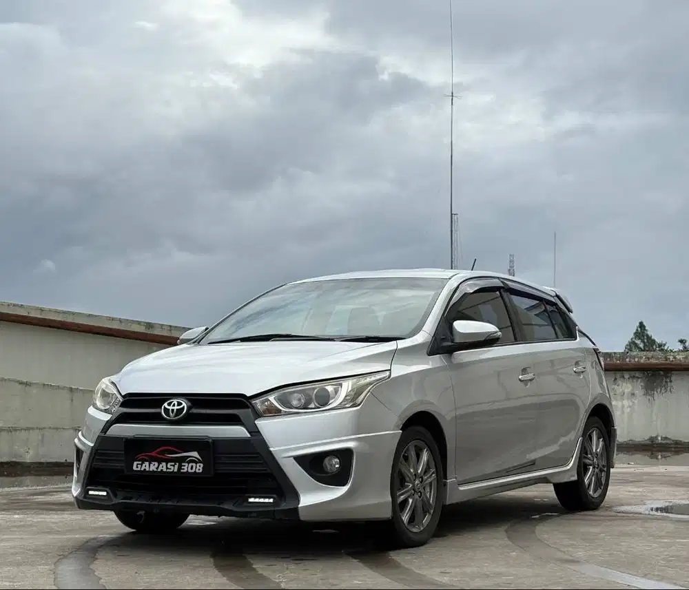 Toyota Yaris 1.5 S TRD Sportivo AT 2016 Warna Silver Metalik