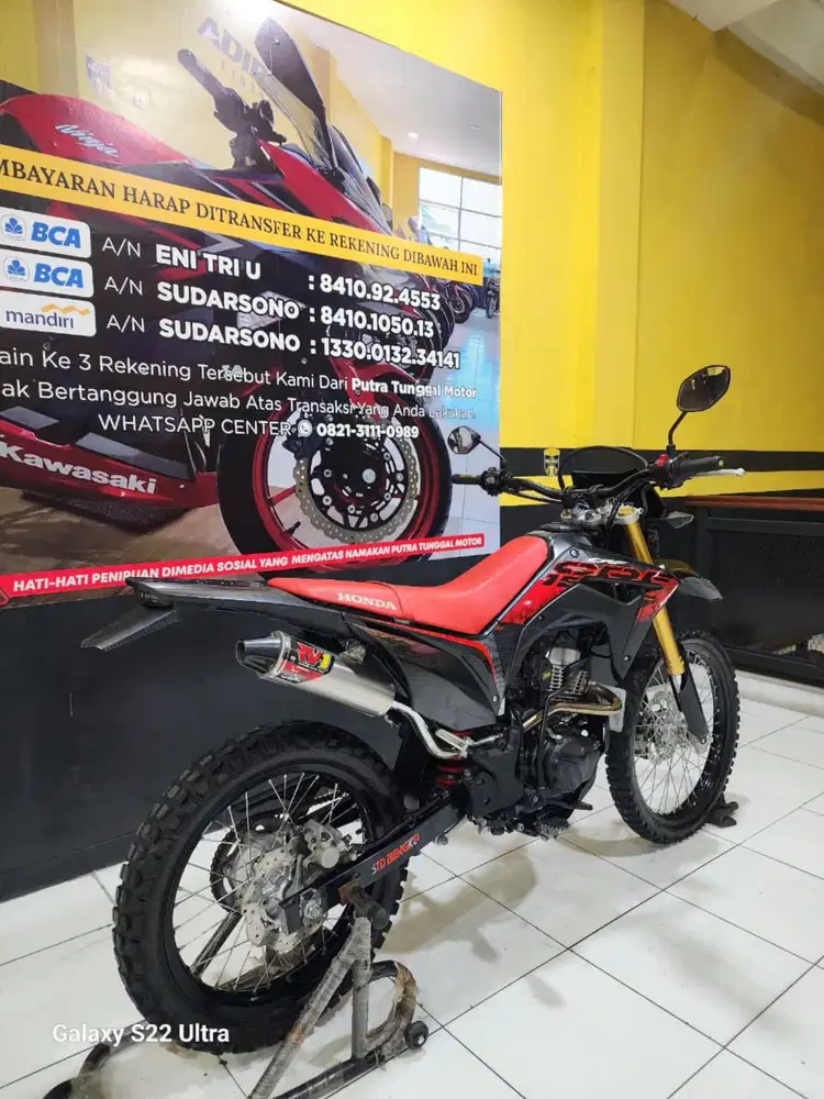 CRF 150 L 2024 exlusive