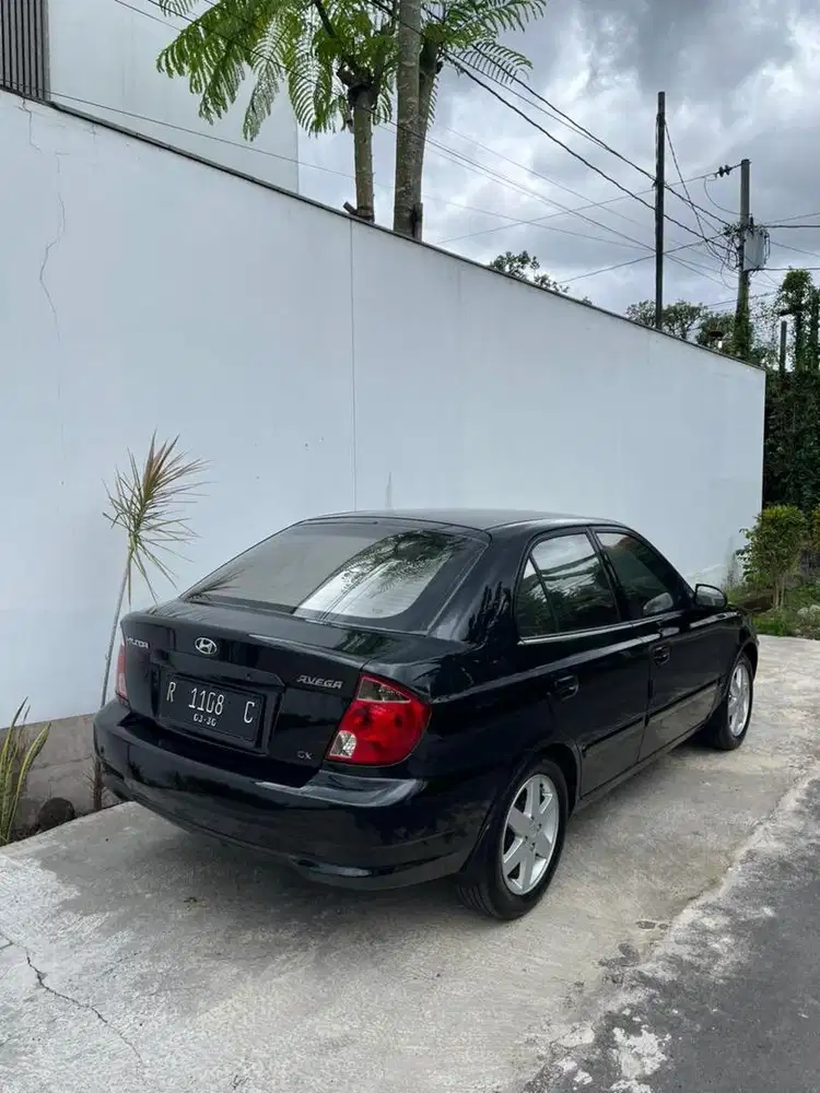 Hyundai Avega GX A/T Thn 2010 Pajak/Plat Hidup Panjang Hitam Mulus Oke
