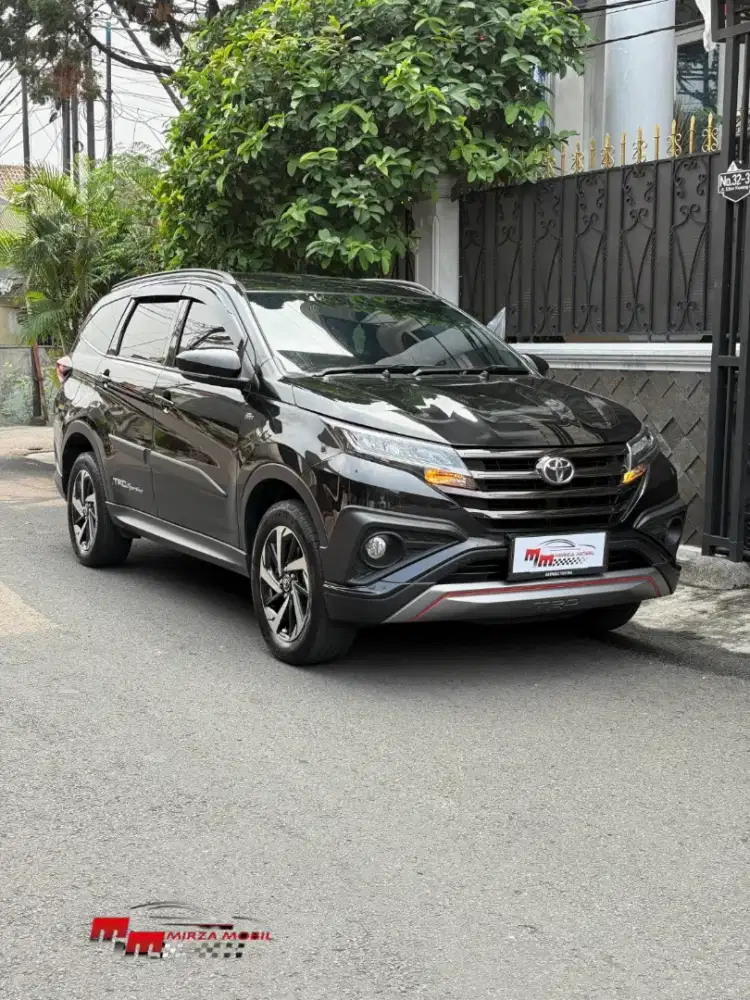 New Rush TRD Sportivo 1.5 AT 2021