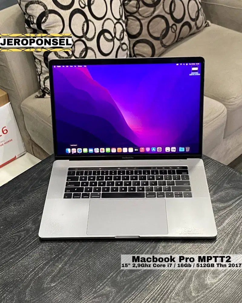 MACBOOK PRO 2017 TOUCHBAR 15” i7 16GB/512GB DUAL VGA CC RENDAH ADA MIN
