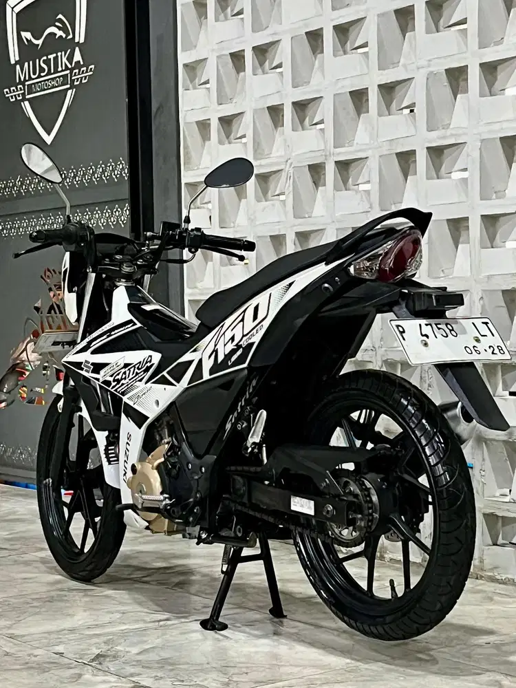 Langka bosku!! Suzuki Satria Fu th 2018 - Ayu Mustika