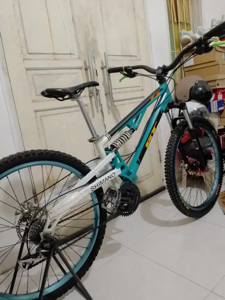 Sepeda MTB 26 inch