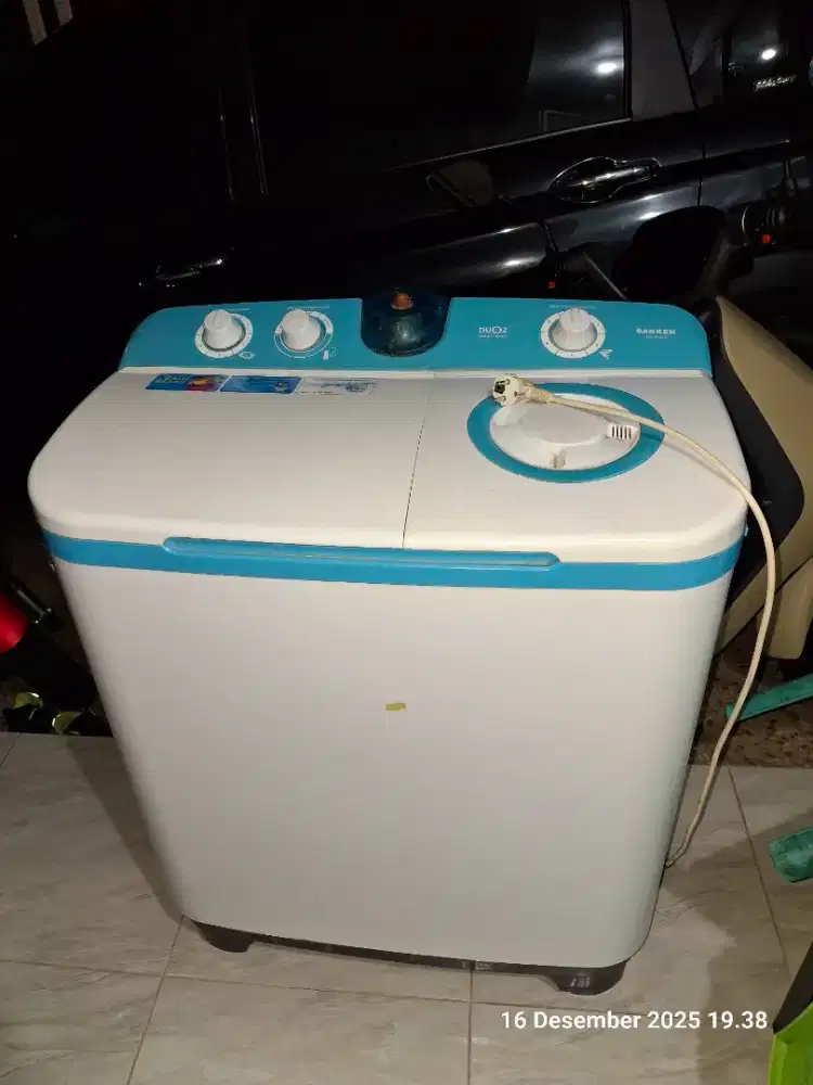 Mesin cuci sanken 9 kg 2 tabung BEKAS SECOND MURAH