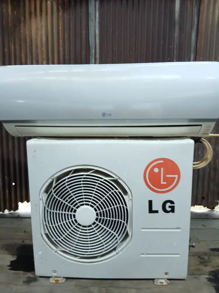 DIJUAL AC BEKAS 1/2 PK GRATIS PASANG