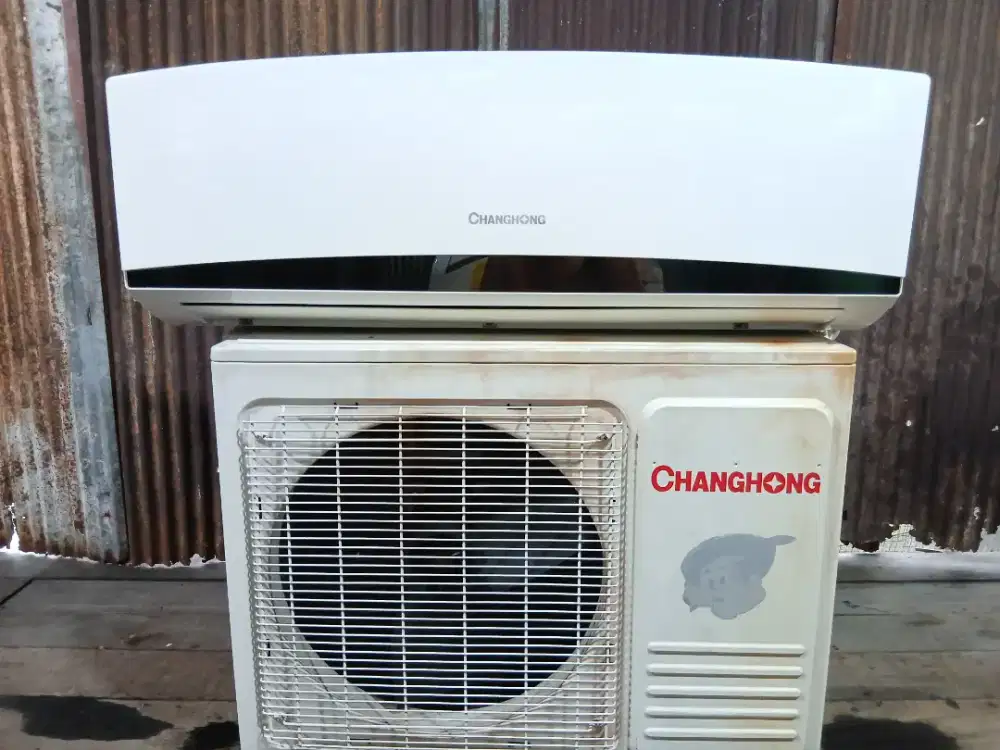 MENJUAL AC BEKAS 1/2 PK KOMPLIT