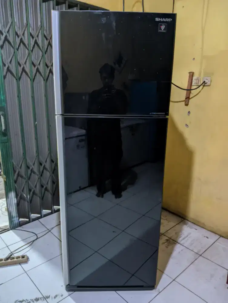 dijual kulkas 2 pintu jumbo