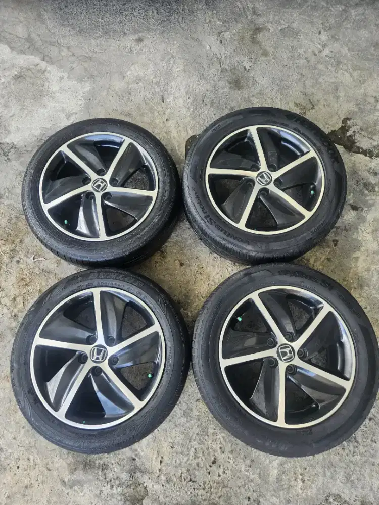 Velg dan Ban Honda HRV Prestige 2021