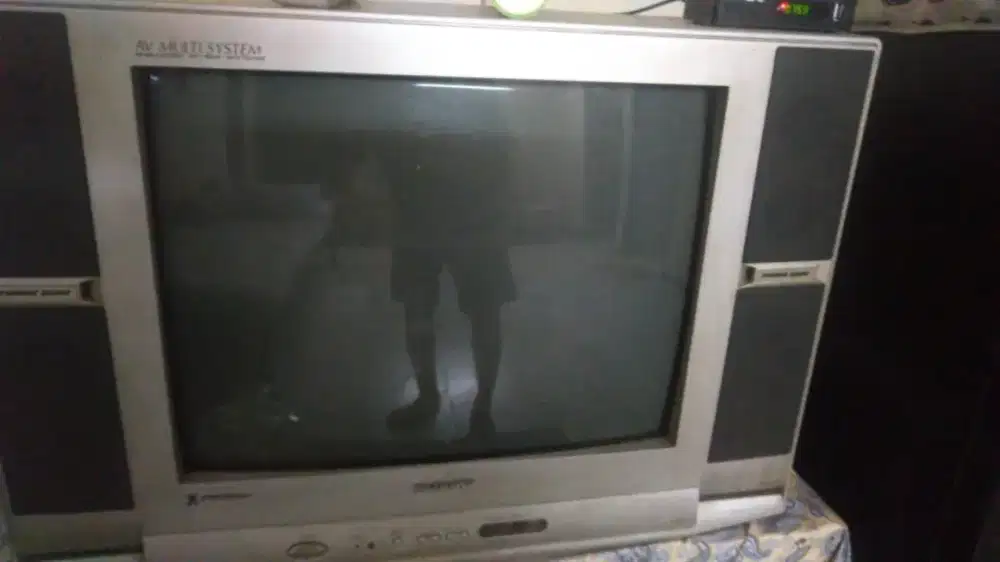 TV Tabung Sharp