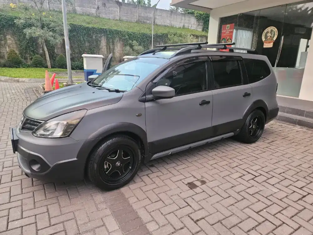 Grand Livina X Gear 2013 MT