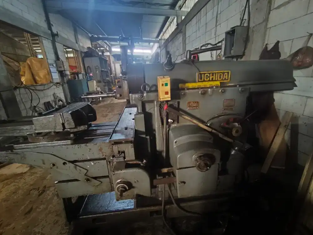 Mesin skrap merek uchida