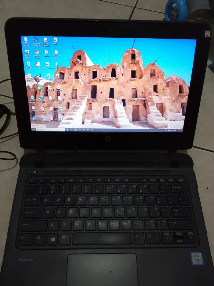 Laptop HP Pro 11 G2 (Ram 8, SSD 128 GB)