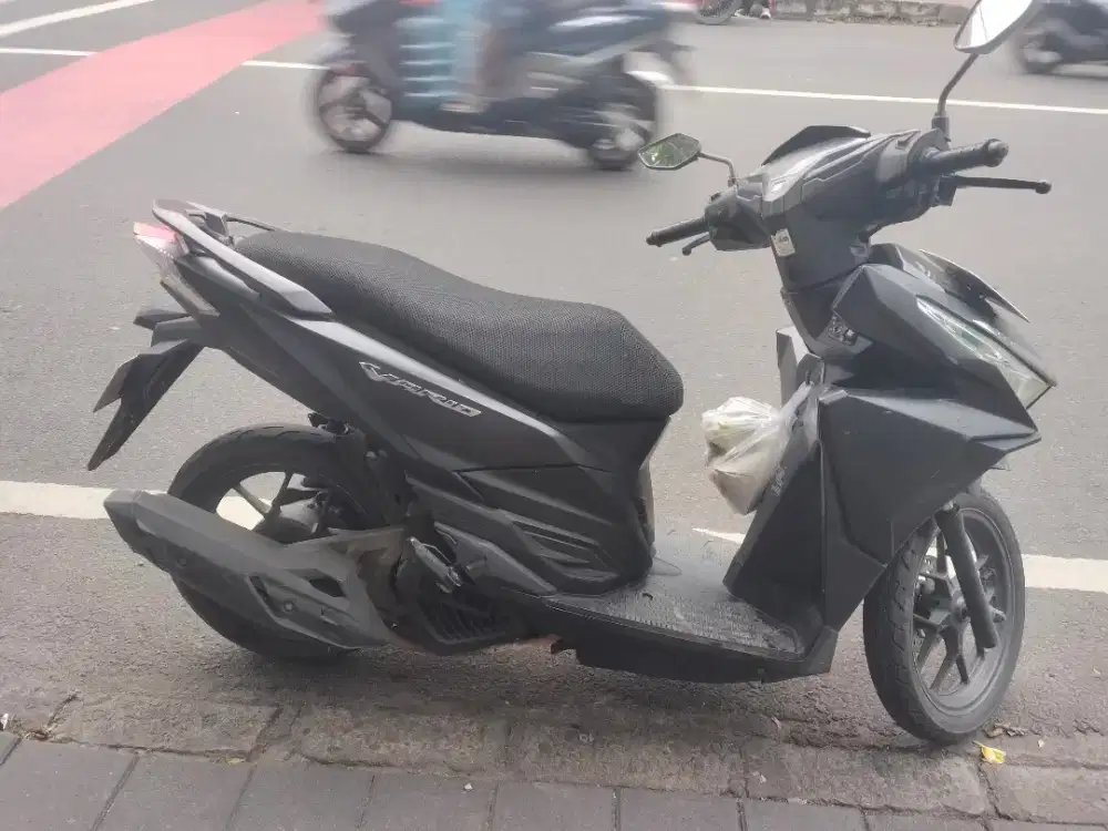 Honda Vario 2015 hitam dove lengkap, pajak On servis Rajin.