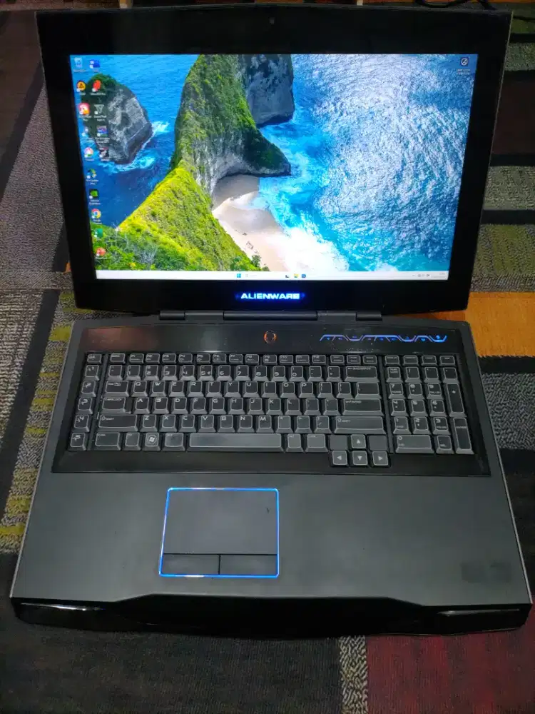 LAPTOP ALIENWARE M18x i7 SSD DUAL VGA NVIDIA GTX 8GB KERJA RUMAHAN