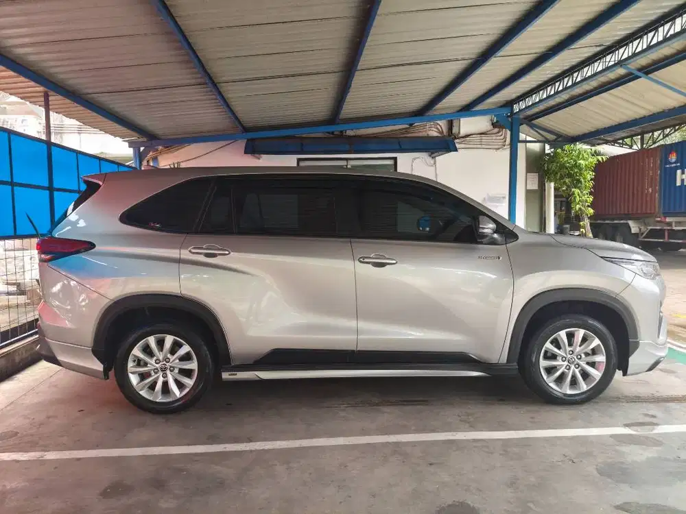 Toyota Innova Zenix V Hybrid Modelista 2023 at kit Q 2022/2024