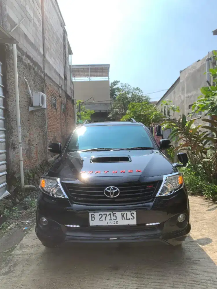 Toyota fortuner TRD 2015