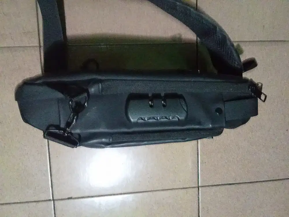 Diobral tas cangklong pria