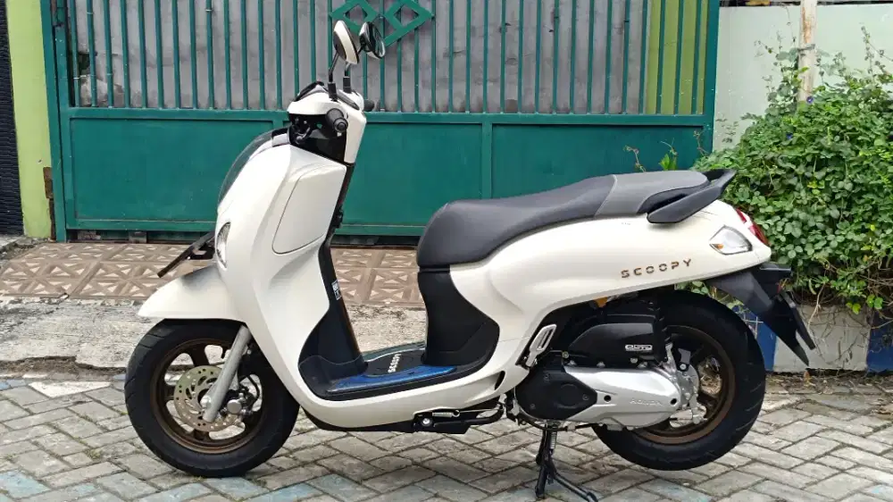 SCOOPY PRESTIGE MULUS KM 5RB