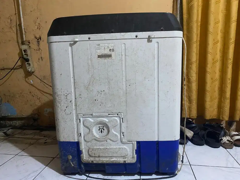 DIJUAL MESIN CUCI AQUA
