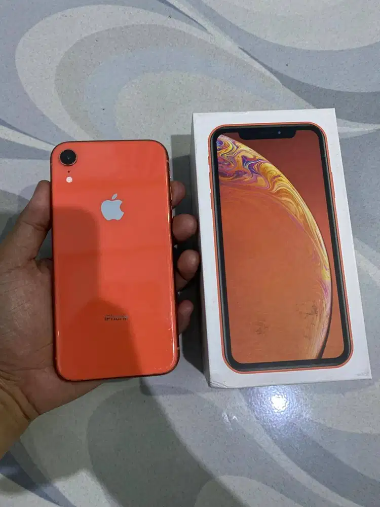 iPhone XR 64GB Coral