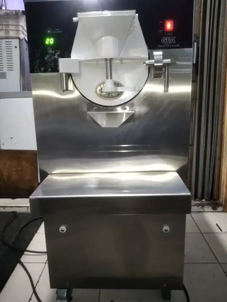 Mesin hard ice cream