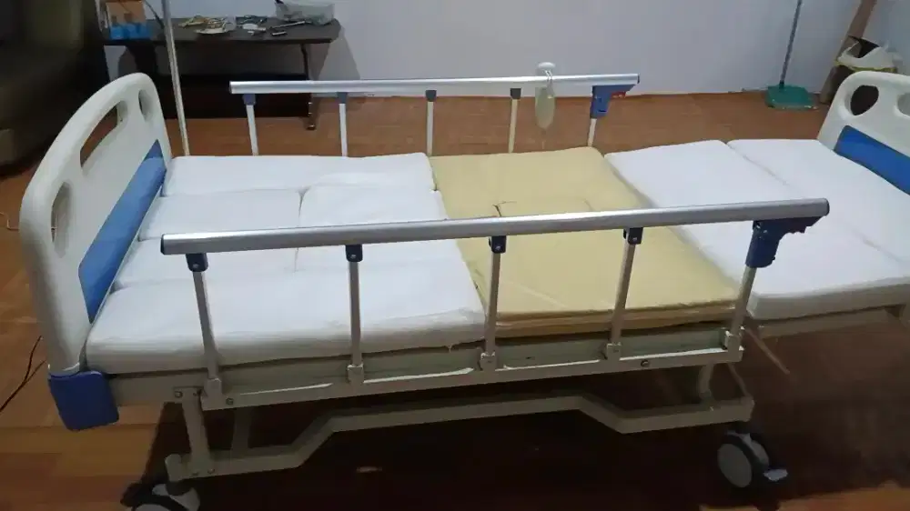 Bed Elektrik Remote ranjang pasien rumah sakit