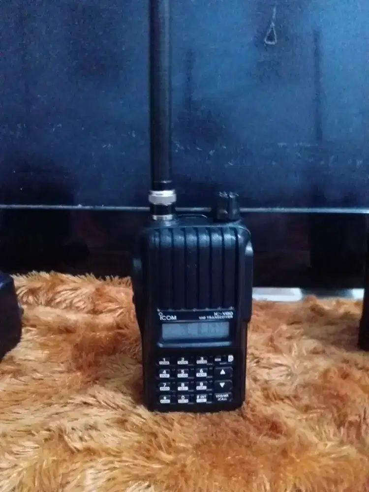 HT ICOM IC V80 MULUS SIAP PAKAI