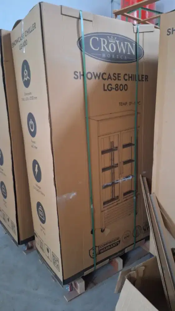 Showcase Kulkas Pendingin Minuman Display Cooler Crown LG-800
