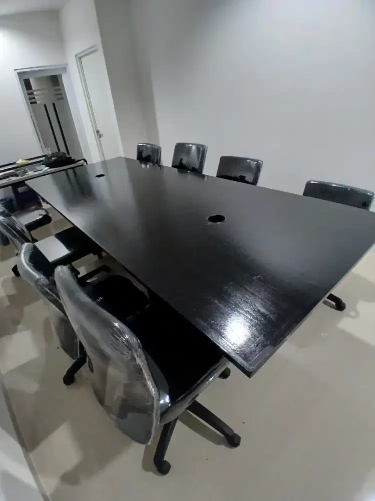 meja miting kantor