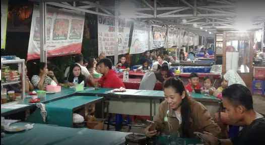 DISEWAKAN TEMPAT USAHA (LAPAK) CIJANTUNG - JAKTIM